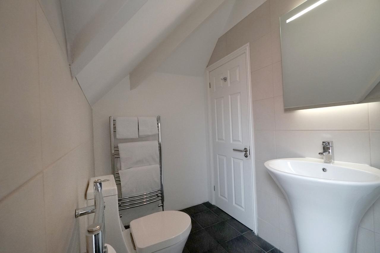 One Helena Road Serviced Apartments Southsea Exterior photo
